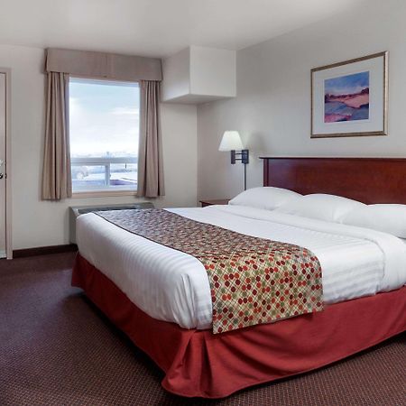 ซูเปอร์ 8 บาย วินด์แฮม คาราเกต์ Hotel การาเกต์ ภายนอก รูปภาพ