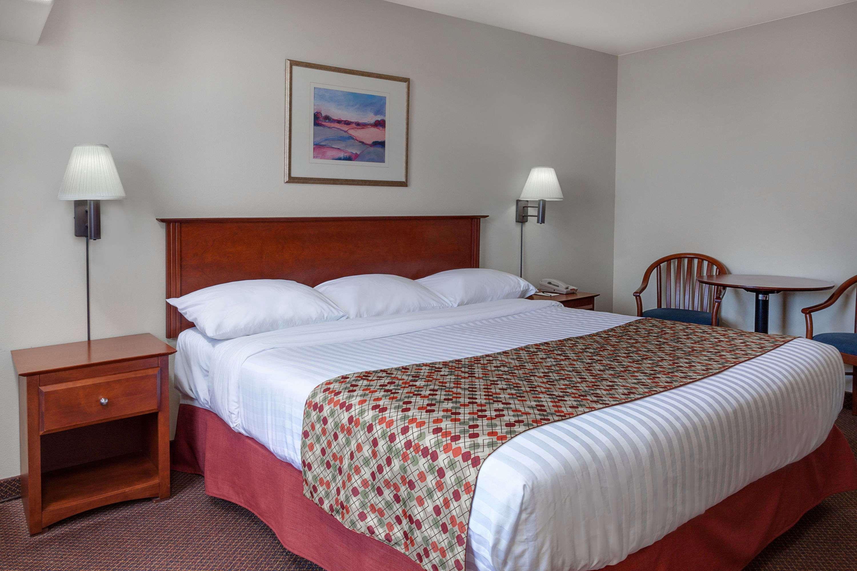 ซูเปอร์ 8 บาย วินด์แฮม คาราเกต์ Hotel การาเกต์ ภายนอก รูปภาพ