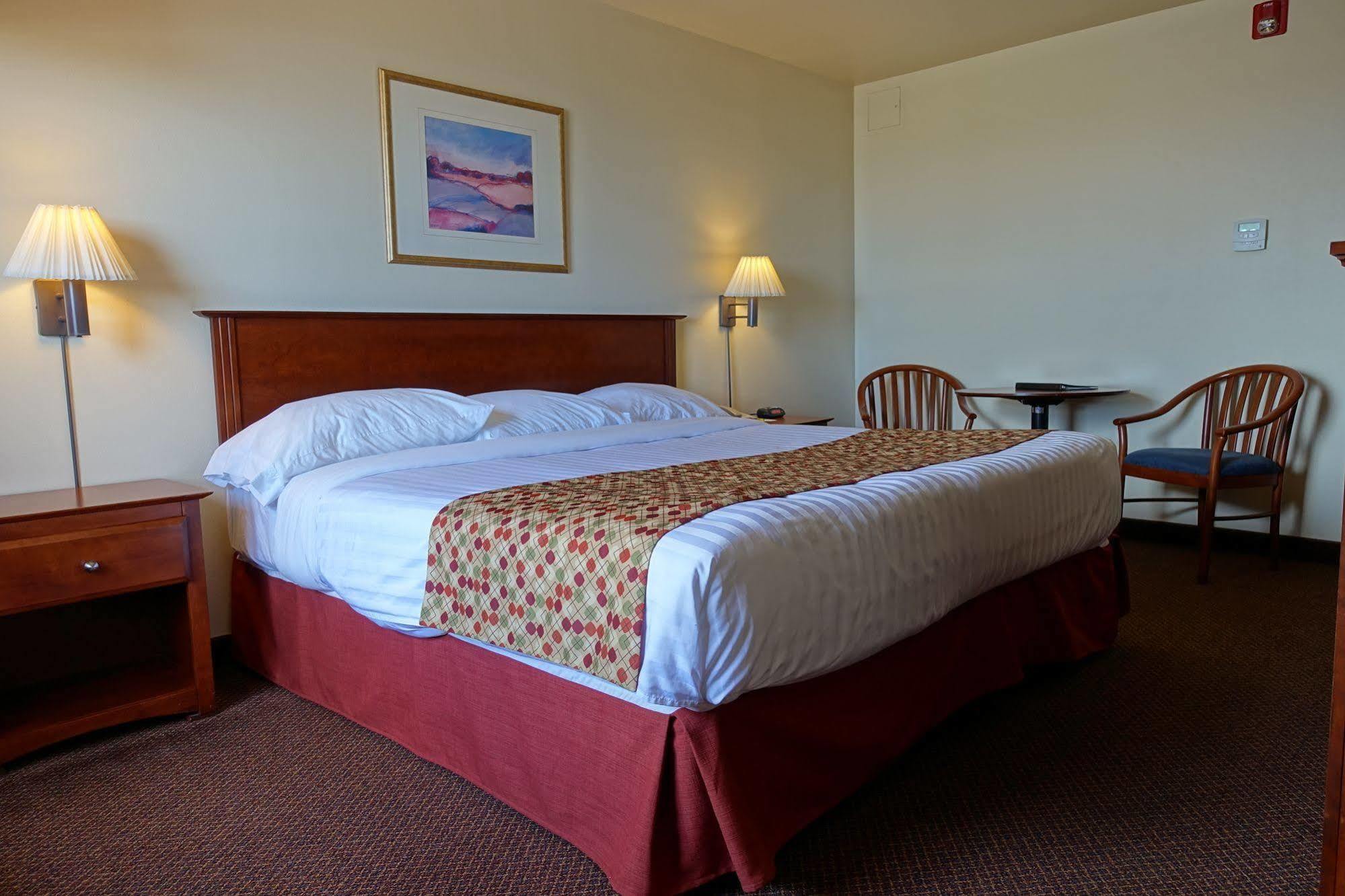 ซูเปอร์ 8 บาย วินด์แฮม คาราเกต์ Hotel การาเกต์ ภายนอก รูปภาพ